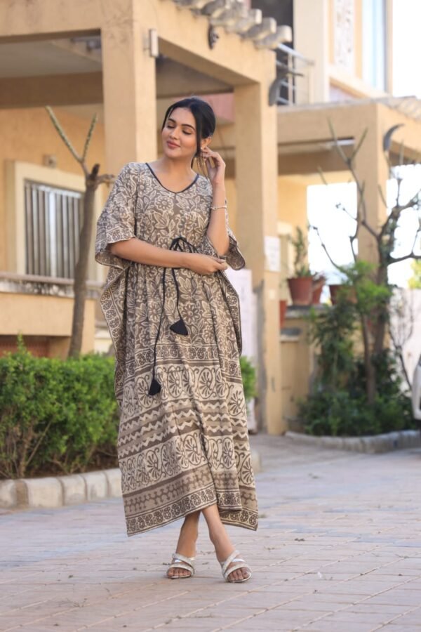 SUMMER I UNIQUE I KAFTAAN - beige base with deep brown traditional block prints